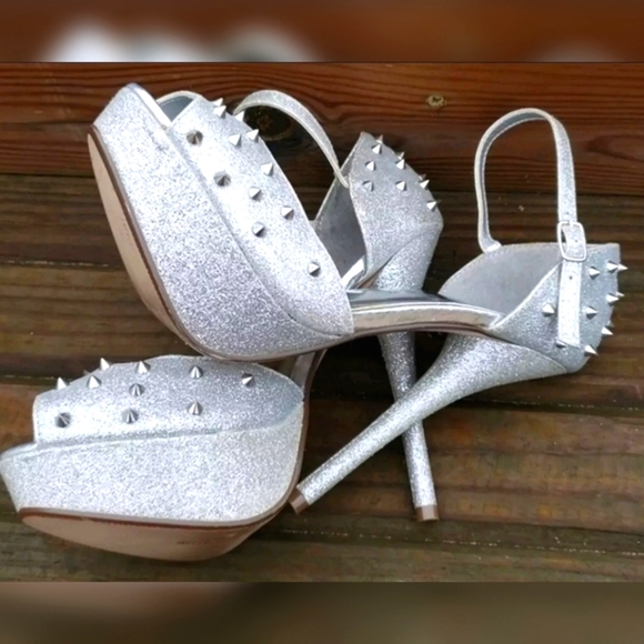 Silver Glitter Studded Spike Heals with Stiletto Platform Metallic Shoes 7/8 - Picture 4 of 6